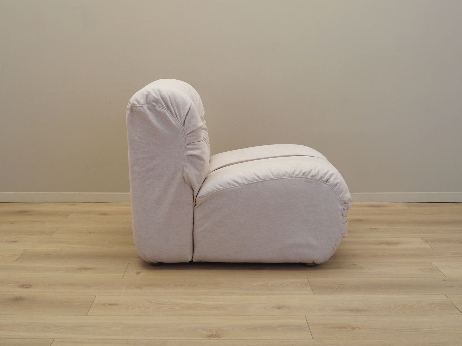 Beige Armchair, Italian Design, 1970s, Production: Italy photo vintage