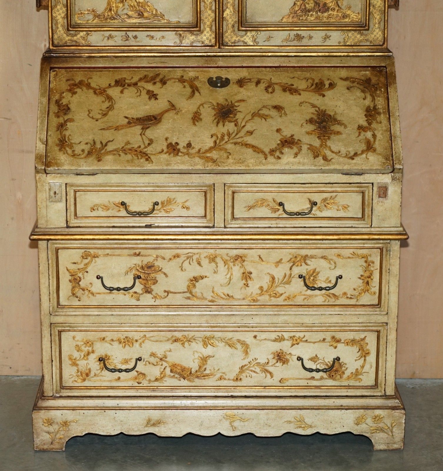 Circa 1900 Venetian Chinoiserie Decorated Parcel Gilt Bureau Bookcase Drawers photo for sale