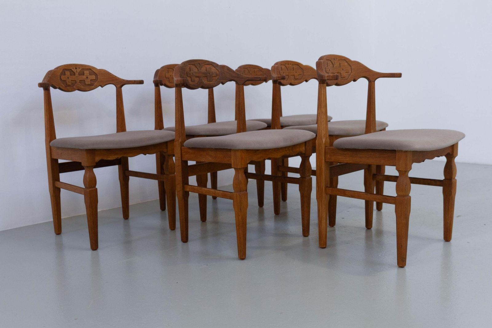 Danish Brutalist Oak Dining Chairs By Henning Kjærnulf, 1960s. Set Of 6. photo vintage