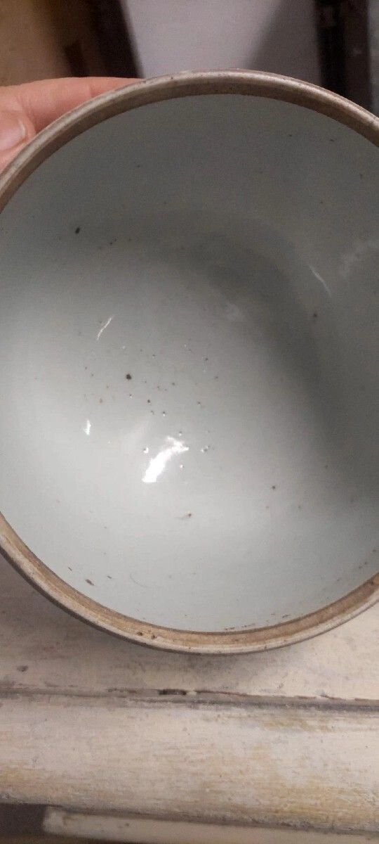 photo furniture Antique Blue And White Porcelain Pot From China, Qing Dynasty, 19th Century
