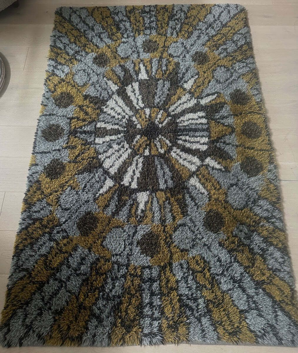 1960s Vintage Mid Century Scandinavian Rya Shagpile "Sun Dial" Knotted Wool Rug photo vinterior