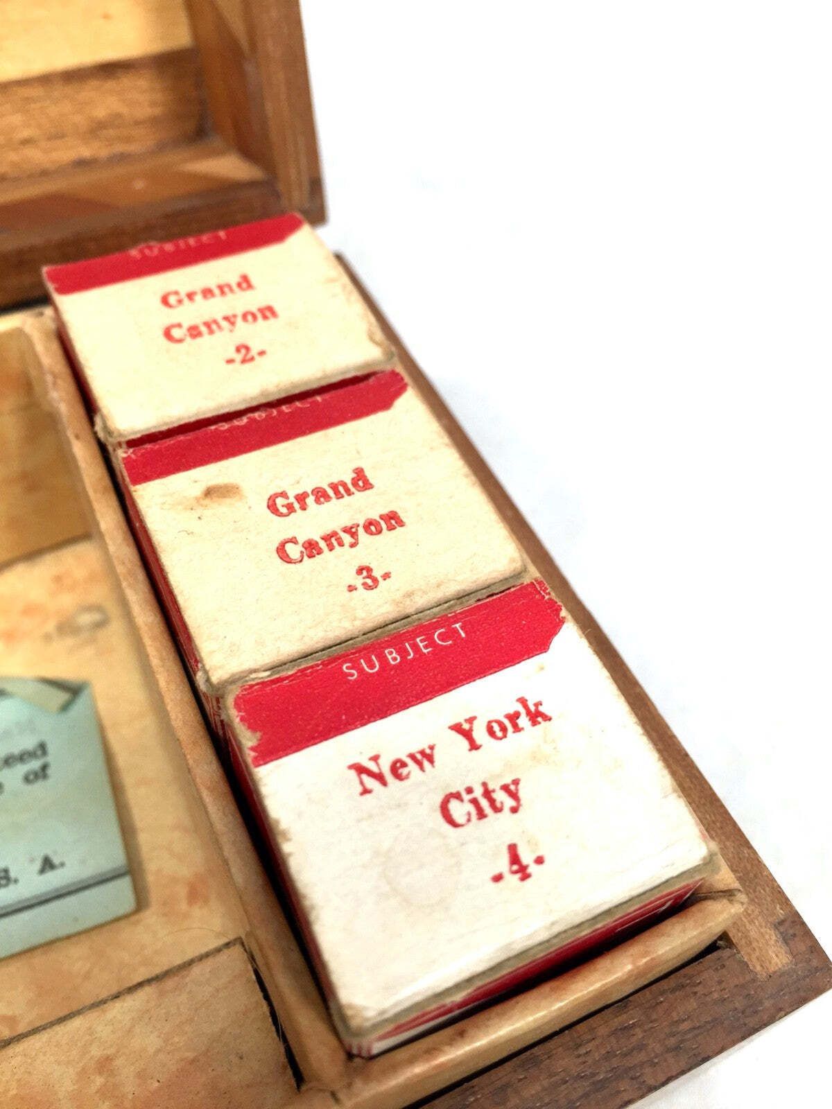 photo vinterior Antique 1930s Brown Bakelite Boxed Truvue Stereoviewer / Stereoscope With Reels