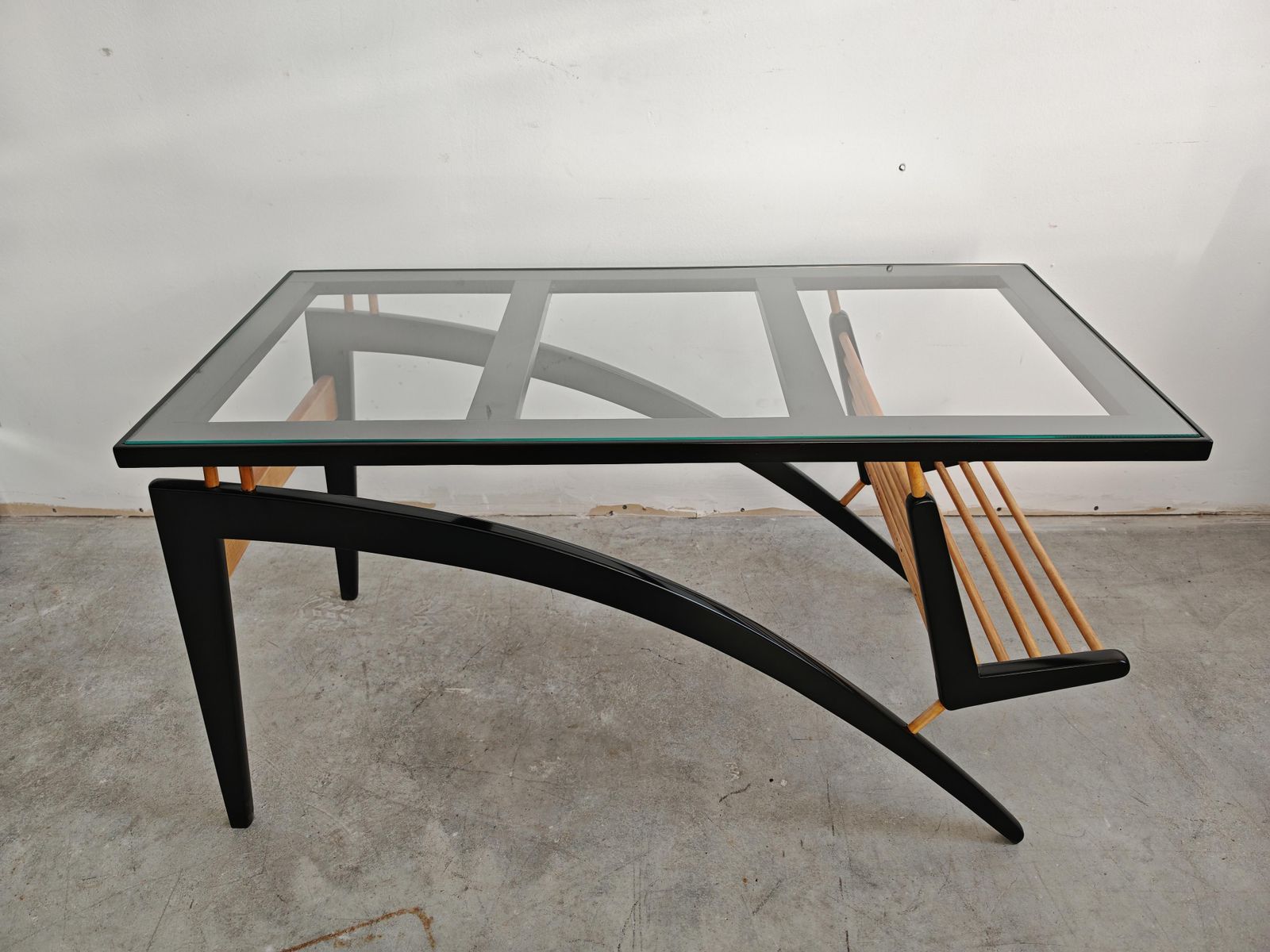 photo vinterior Mid Century Modern Coffee Table "Gazelle" In Pear Wood, Yugoslavia 1960s