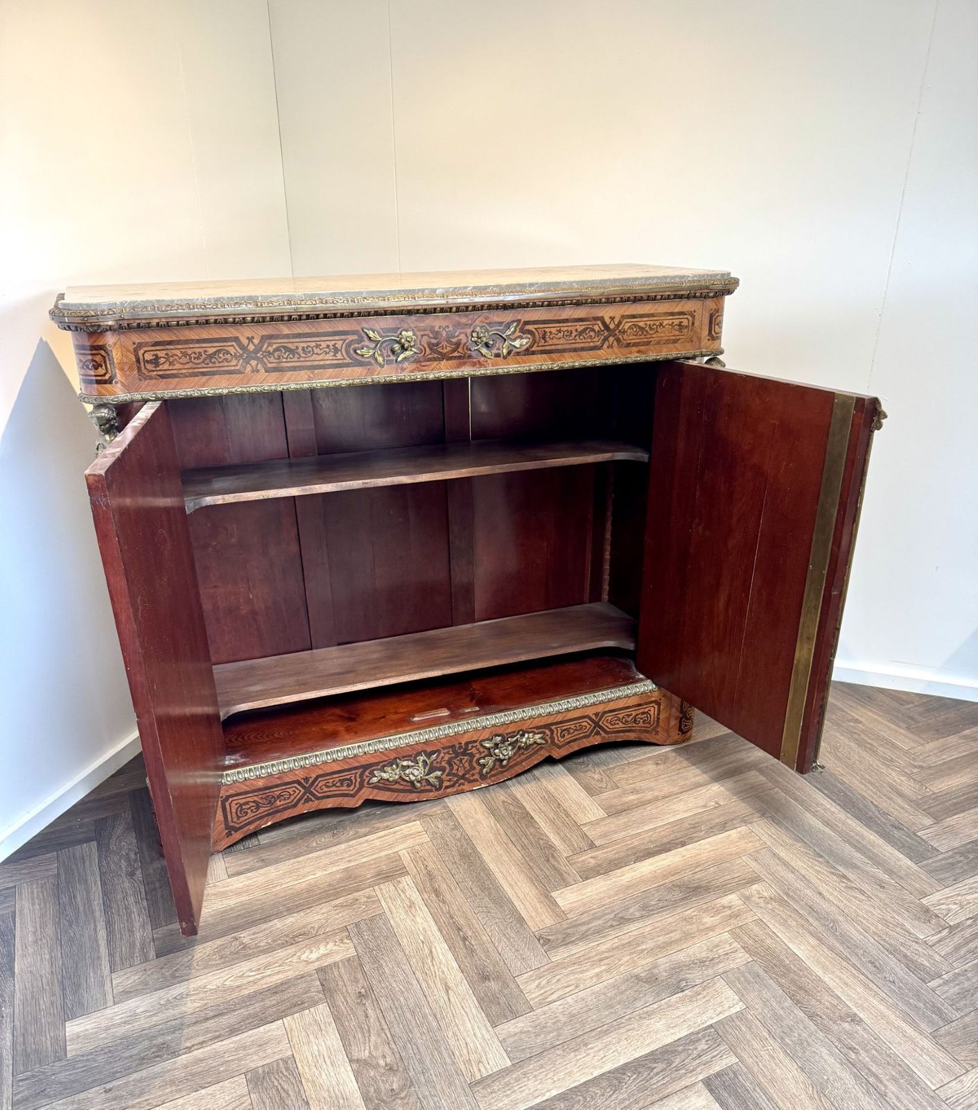 photo for sale Exquisite Quality Antique 19th Century French Marquetry Inlaid Cabinet