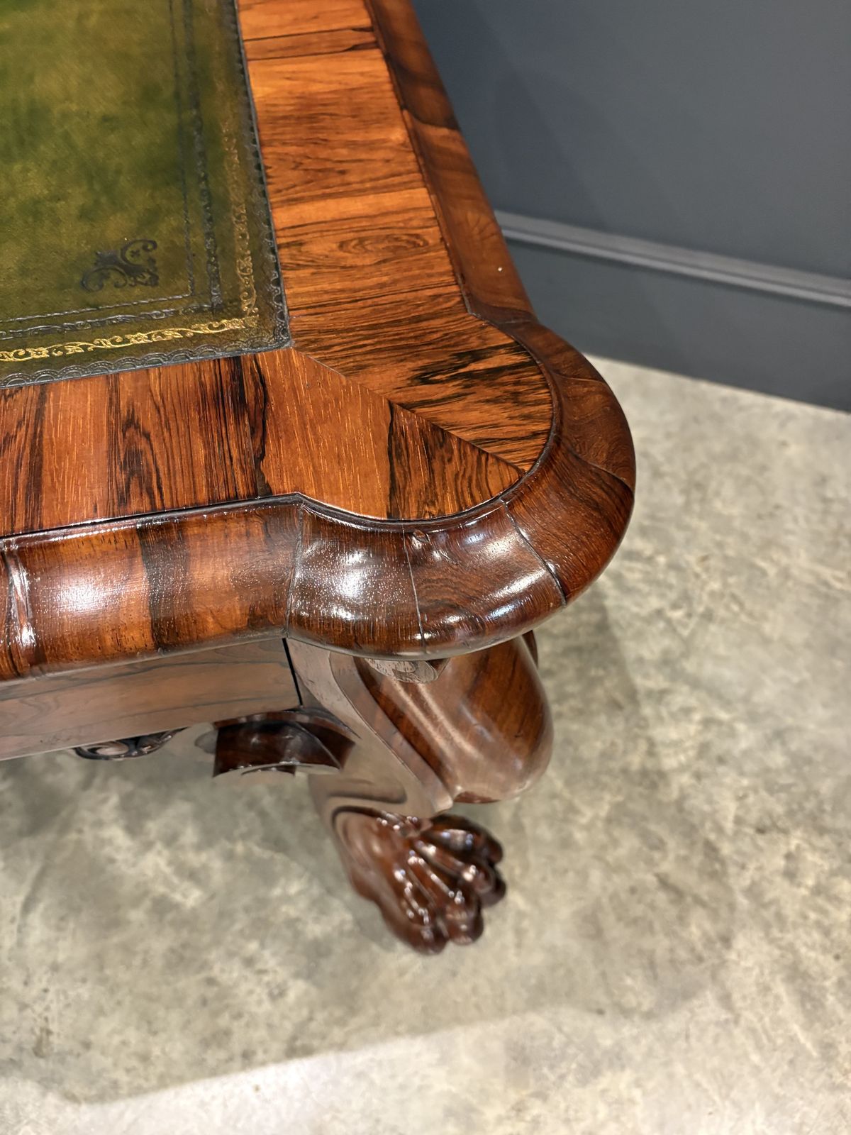 photo vinterior Magnificent William IV Rosewood Partners Writing Table