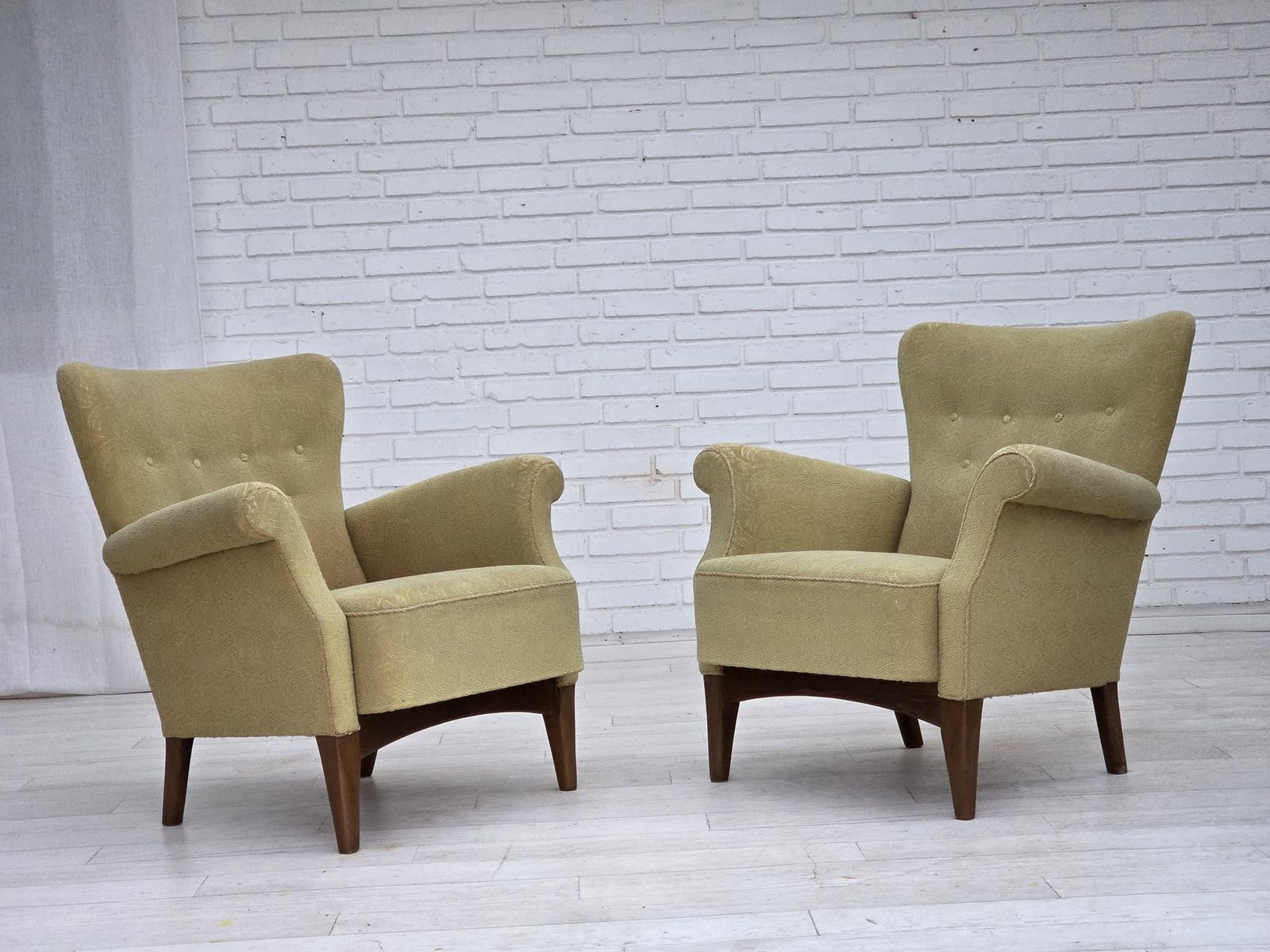 1960s, Danish Armchair By Fritz Hansen, Series 8000/8020, Original Condition. photo 990.0