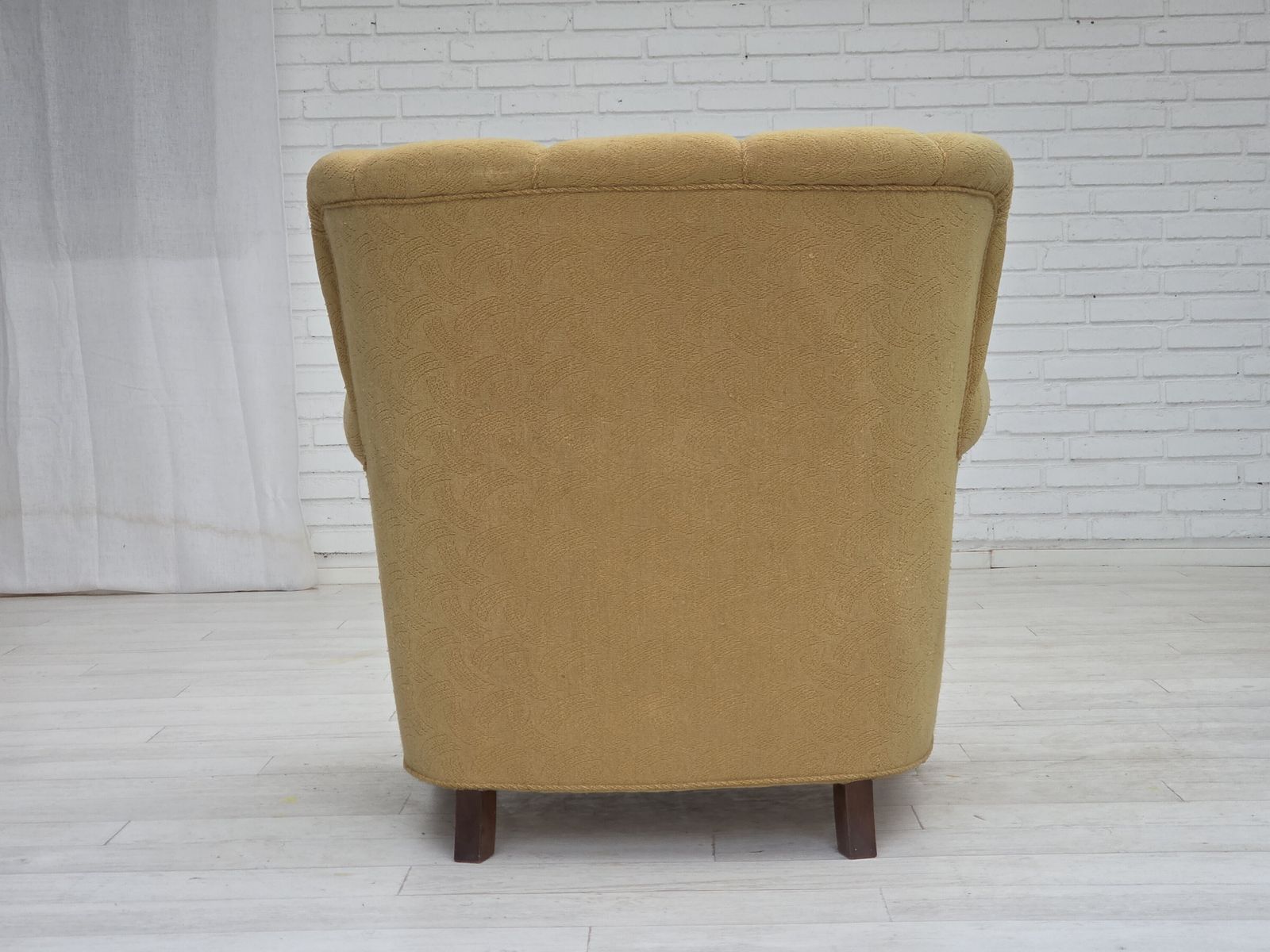 photo for sale Ca. Jaren 1960, Deense Relaxfauteuil, Lichtgroen Meubelwol.