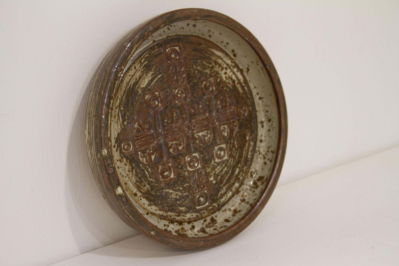 photo vinterior Large Mid Century Danish Stoneware Dish By Jørgen Mogensen, 1970s.