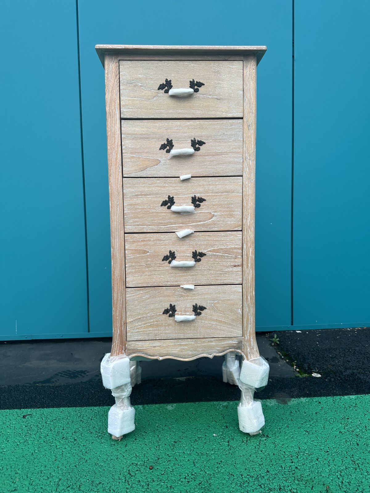 Brand New Pretty Montpellier Blanc Solid Wood 5 Draw Tallboy  	Rrp £579 photo Furniture