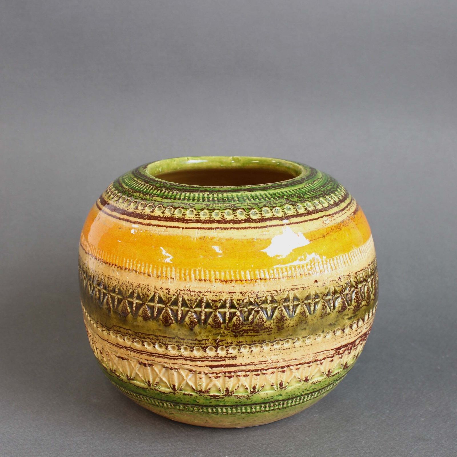 Mid Century Italian Ceramic Vase By Aldo Londi For Bitossi (Circa 1960s) photo 600.0
