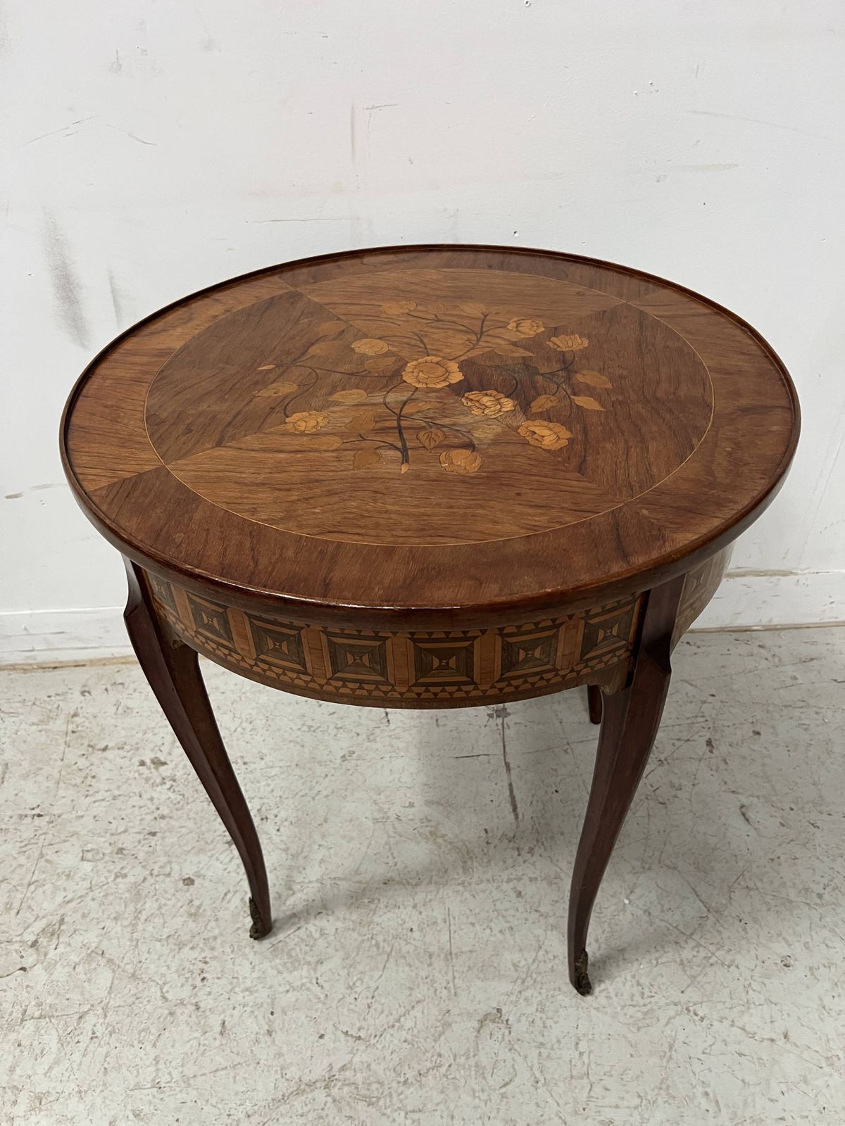 Louis XV Style Marquetry Wood Side Table, 20th Century photo for sale