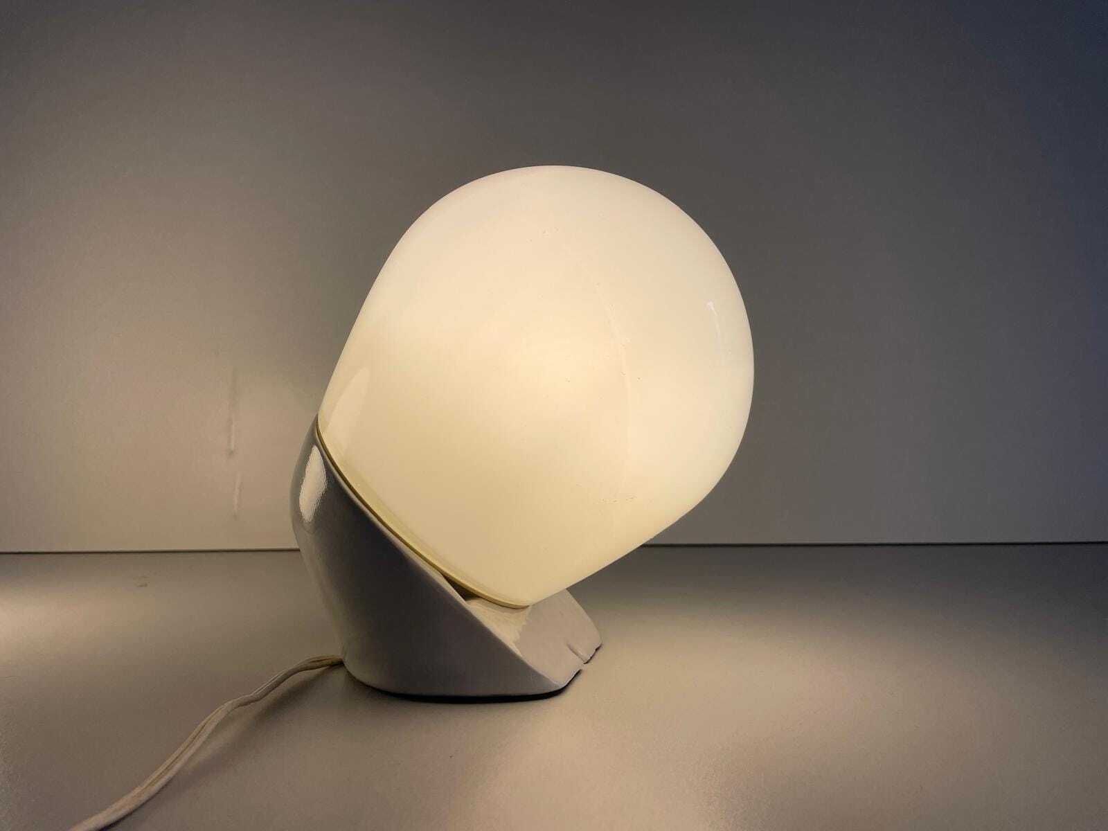 photo vintage Opaline Glass & Porcelain Pair Of Bathroom Wall Lights By Wilhelm Wagenfeld For Lindner, 1940s, Germany