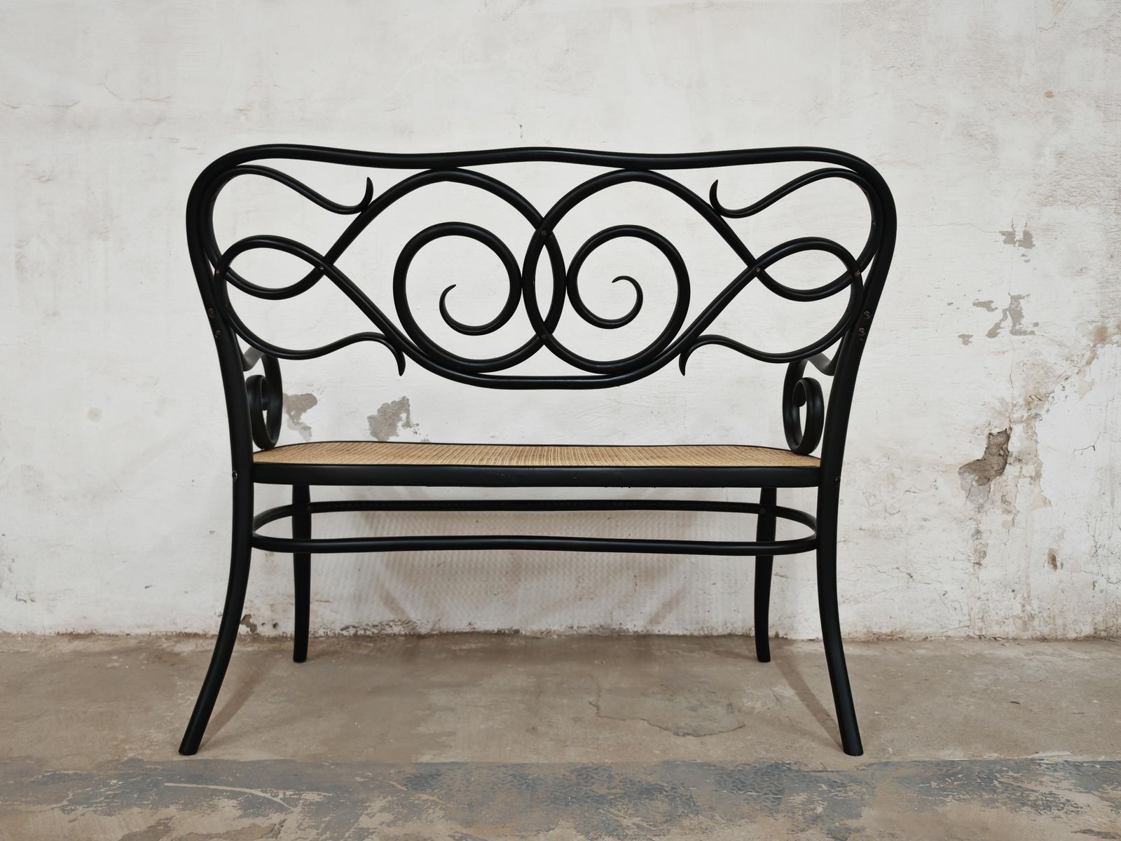 Art Nouveau Settee No. 2 In Bent Wood And Cane By Thonet Brothers, Austria 1870s photo vinterior