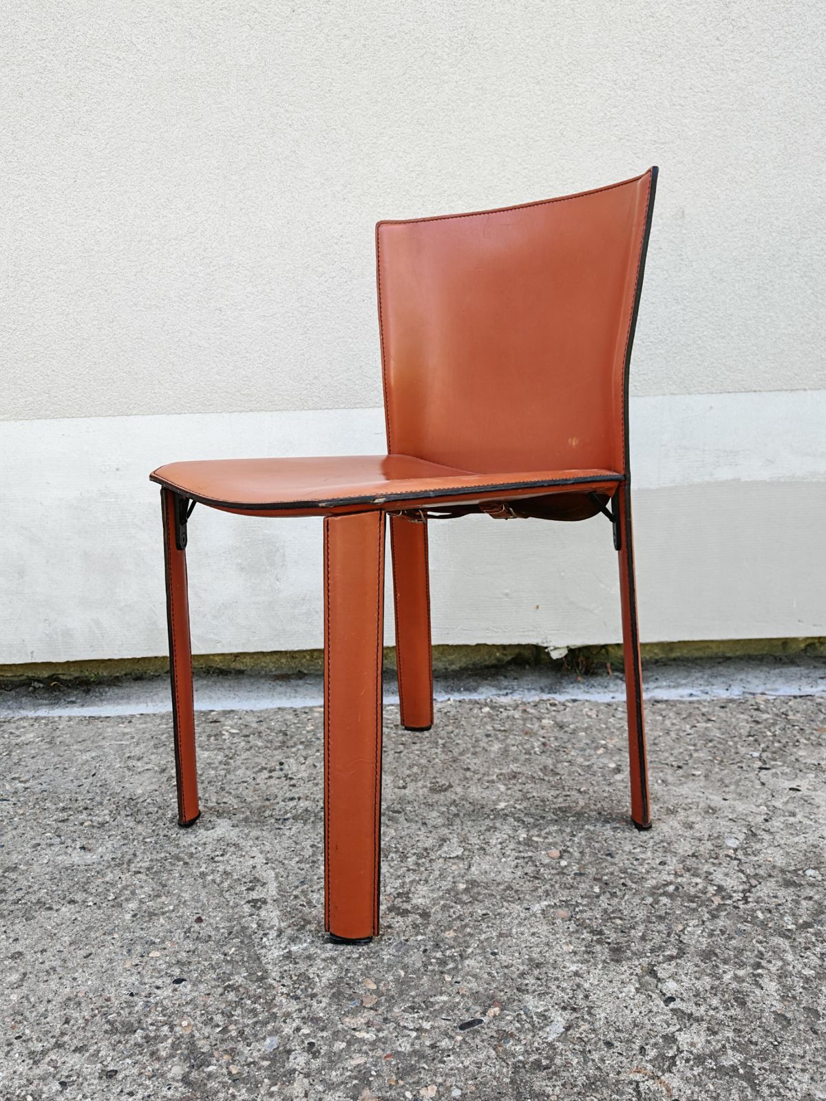 photo vinterior Pair Of Postmodern Leather Chairs By Giancarlo Vegni For Fasem, Italy 1984