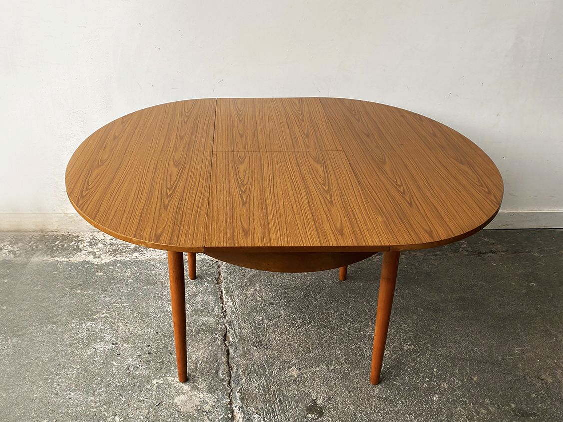 photo vinterior Mid Century Modern 1960’s Dining Table And Chairs Set By Schreiber Furniture