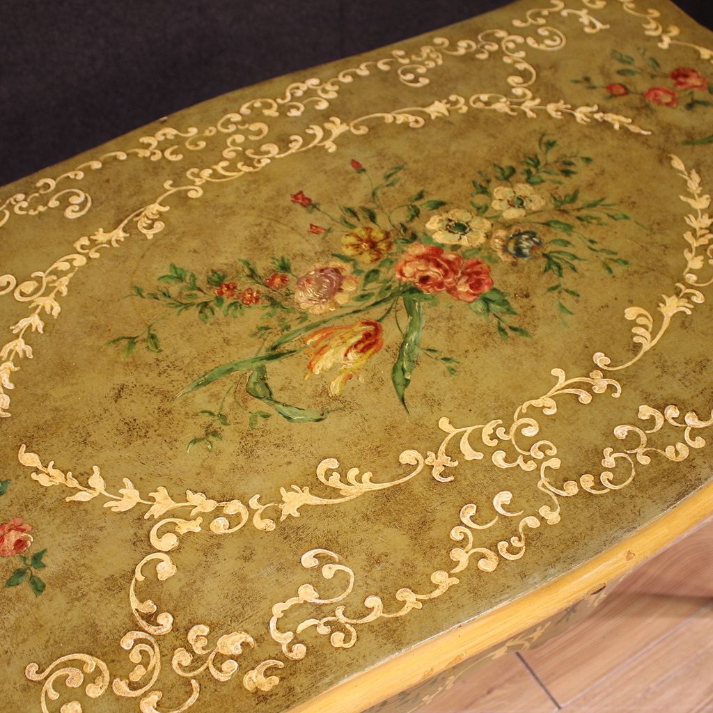 3100.0 20th Century French Lacquered And Painted Writing Desk photo