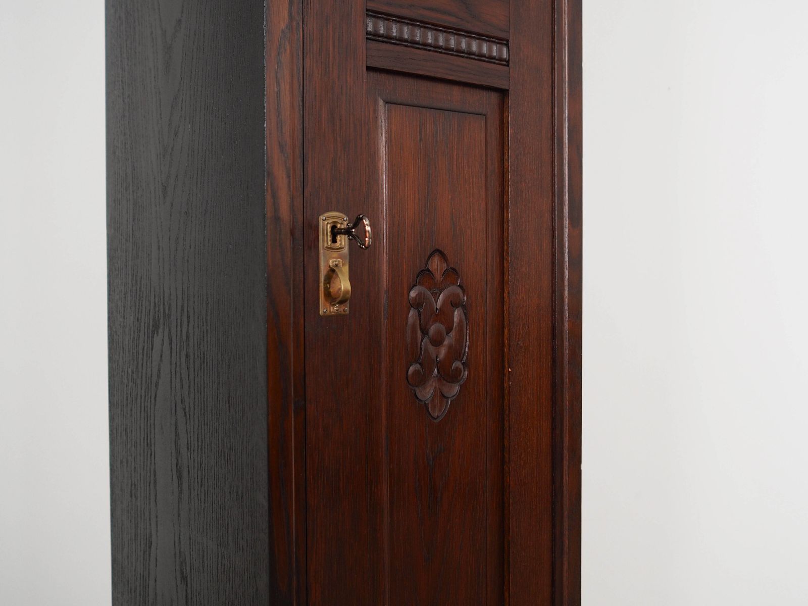 Oak Cabinet, Danish Design, 1950s, Production: Denmark photo vintage
