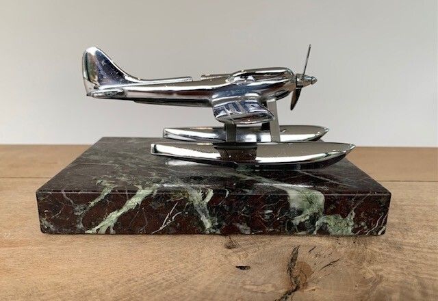 Spectacular Trophy In The Form Of A Model Of A Supermarine S5 Seaplane, Of Brooklands Concours D’elegance Interest. photo vinterior