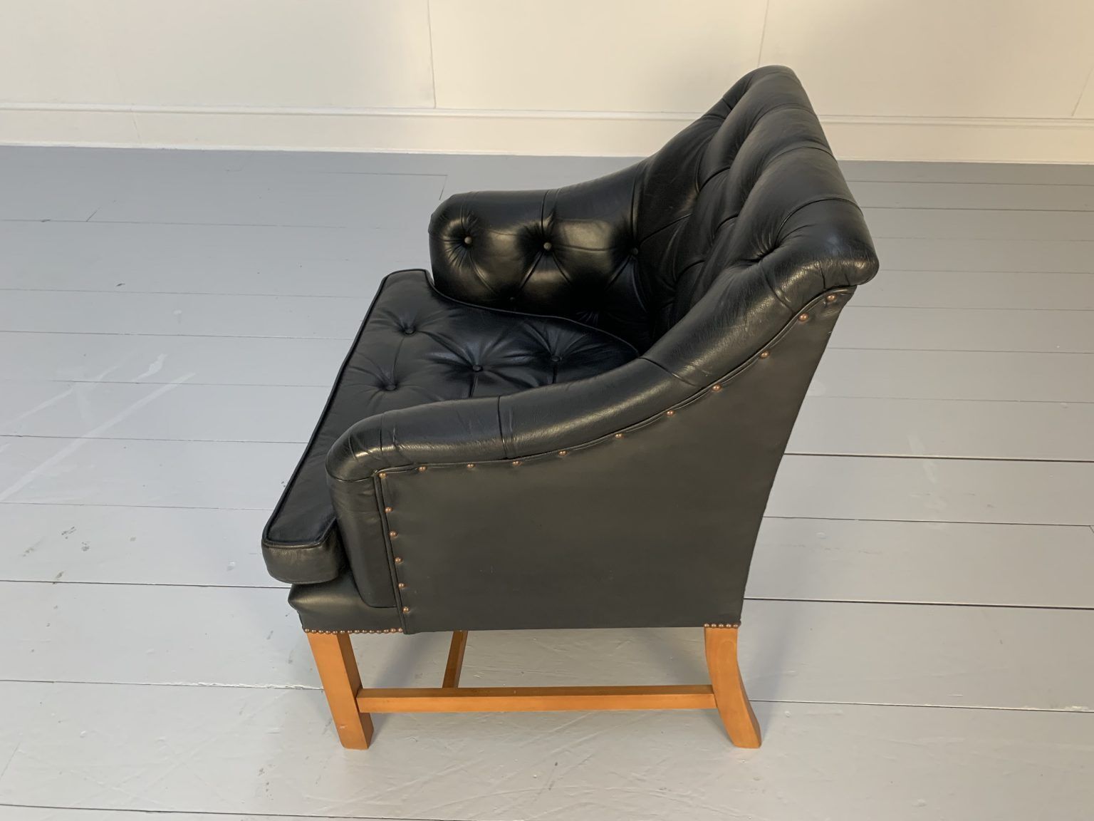 George Smith Georgian Armchair In Black Leather photo buy
