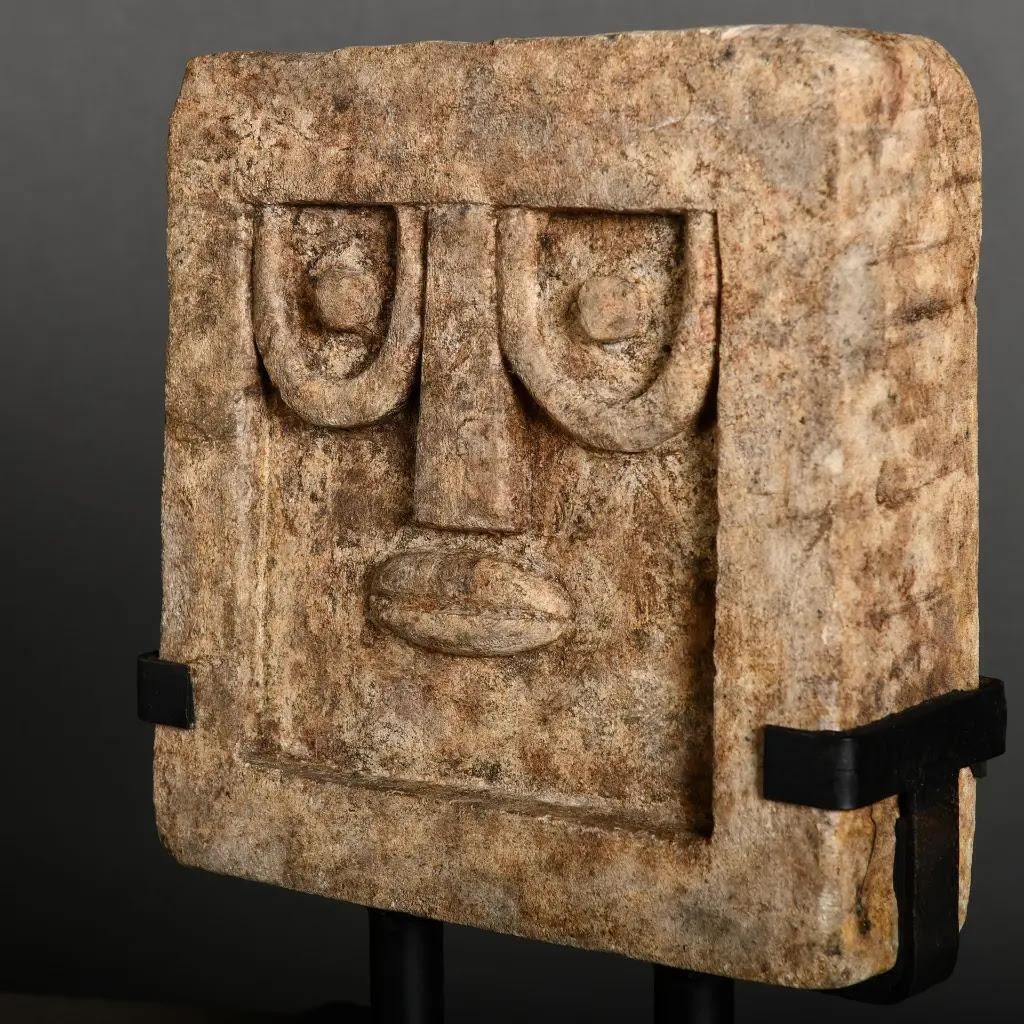 Primitive Sandstone Stele In Natural Tones – Khôl Model, South Arabian Style photo Art
