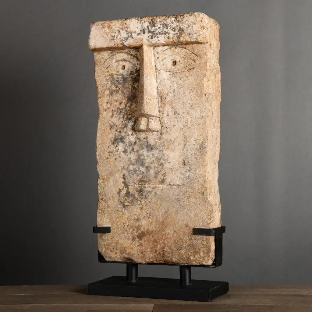 Large Primitivist Sandstone Sculpture – “Muette” Stele, Ancient Yemeni Style photo for sale