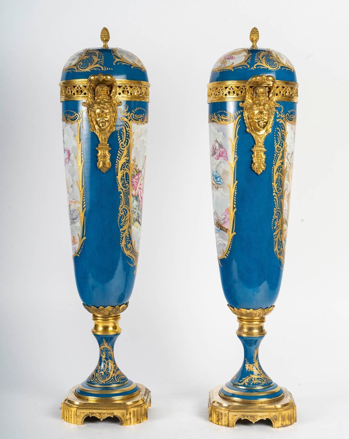 Pair Of Large Covered Vases In Painted Porcelain, 19th Century, Napoleon III. photo for sale