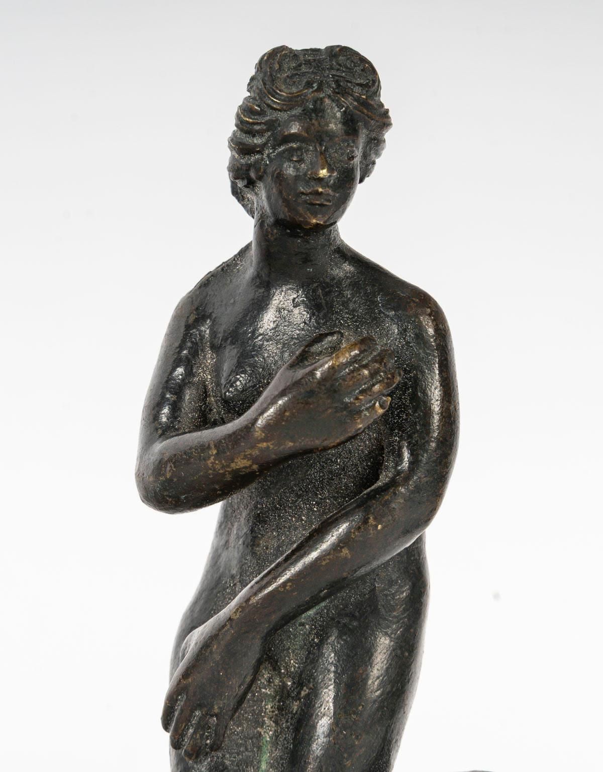 Suite Of 3 Figures, Bronze Sculpture, 20th Century, Antique Style. photo vintage
