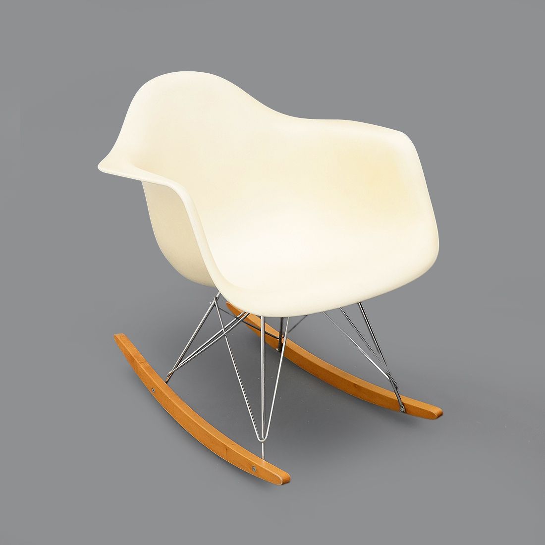 “Rar” Rocking Chair By Charles & Ray Eames For Vitra, 1950s photo furniture