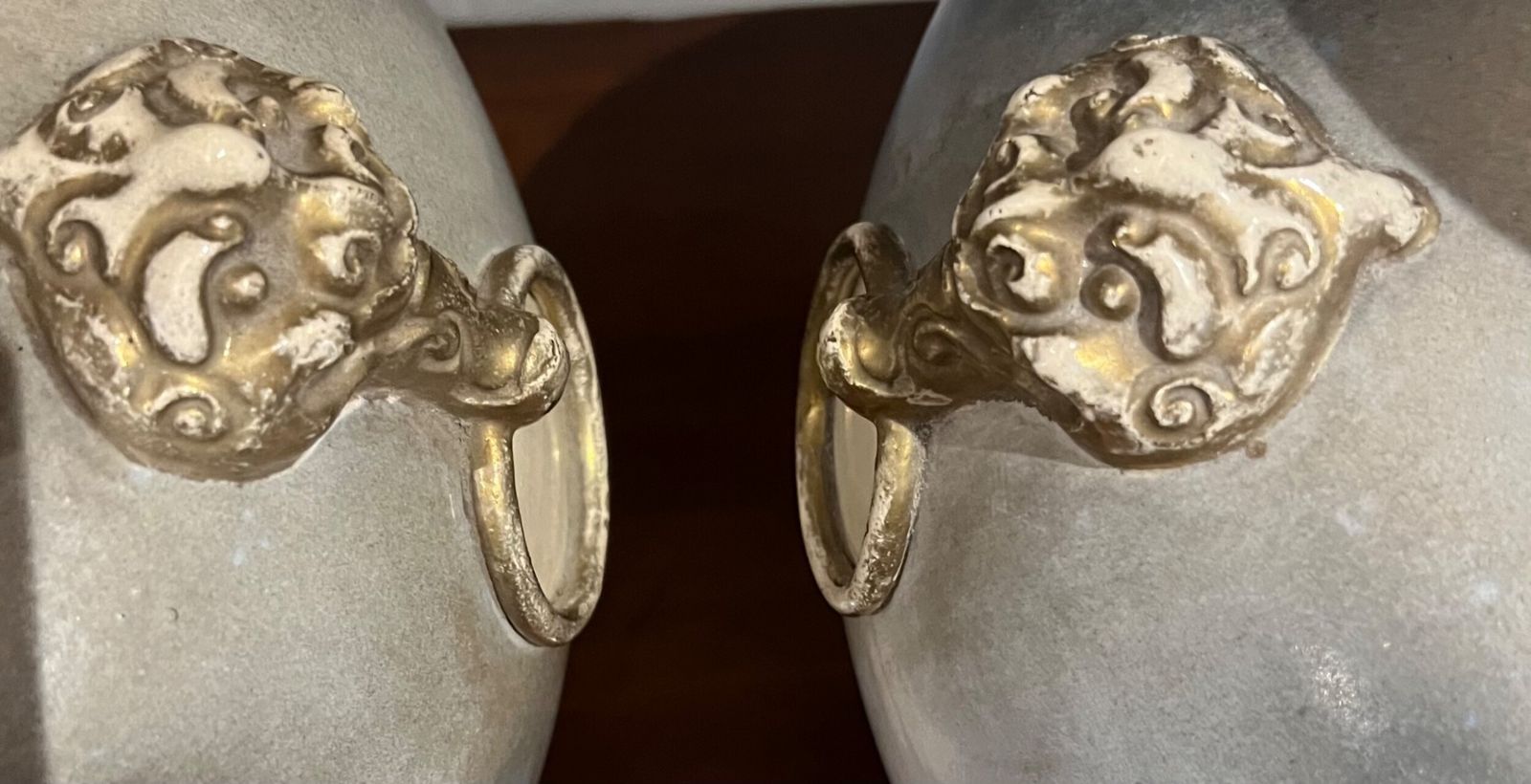 photo furniture Large Pair Of Japanese Satsuma Vases