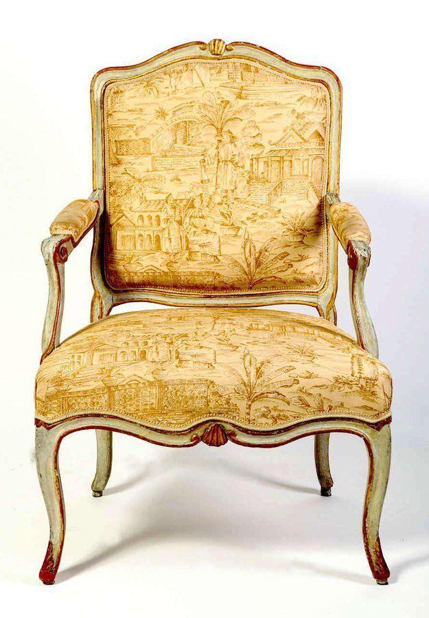 Set Of 18th Century Italian Painted Armchairs photo Furniture