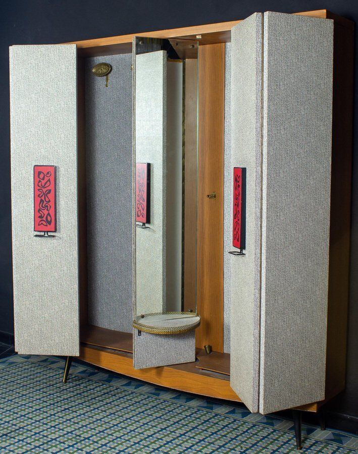 photo vintage Mid Century Italian Entrance Wardrobe With Mirror By Umberto Mascagni