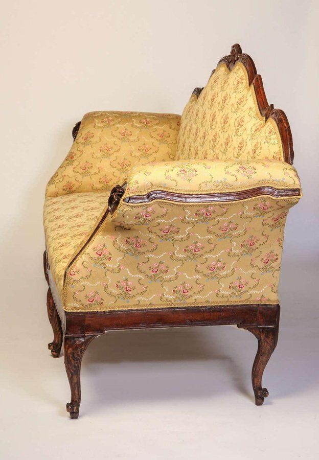 18th Century Italian Walnut Settee photo 5020.0