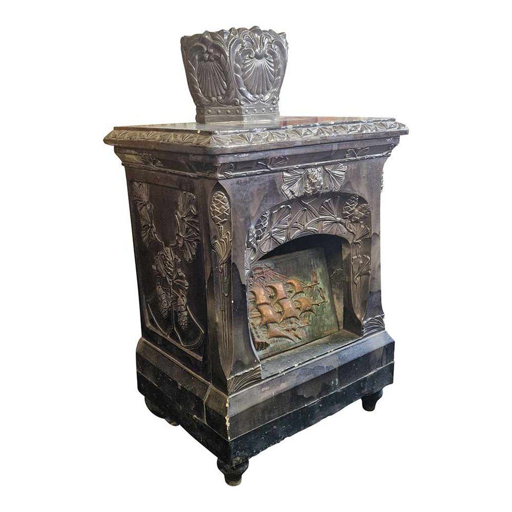 Majolica Stove, Late 19th Century   Early 20th Century photo Home Fixtures