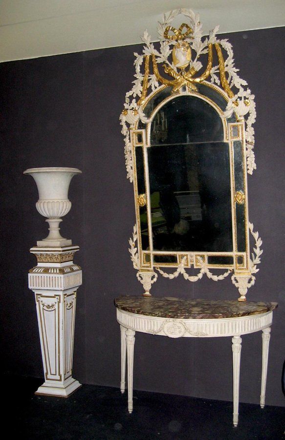 18th Century Italian Louis XVI Ivory Painted Demilune Console Table photo vintage