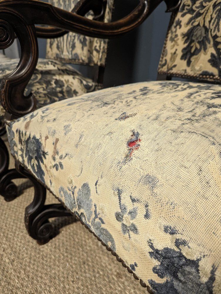 Set Of Louis XIII Style Armchairs photo vinterior