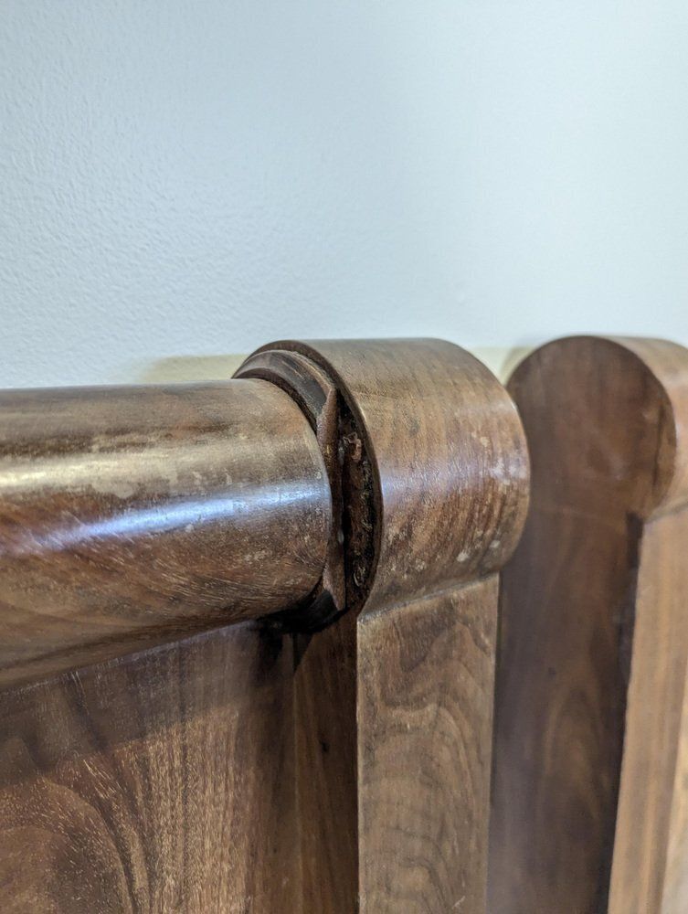 photo furniture Restoration Daybed In Flamed Mahogany