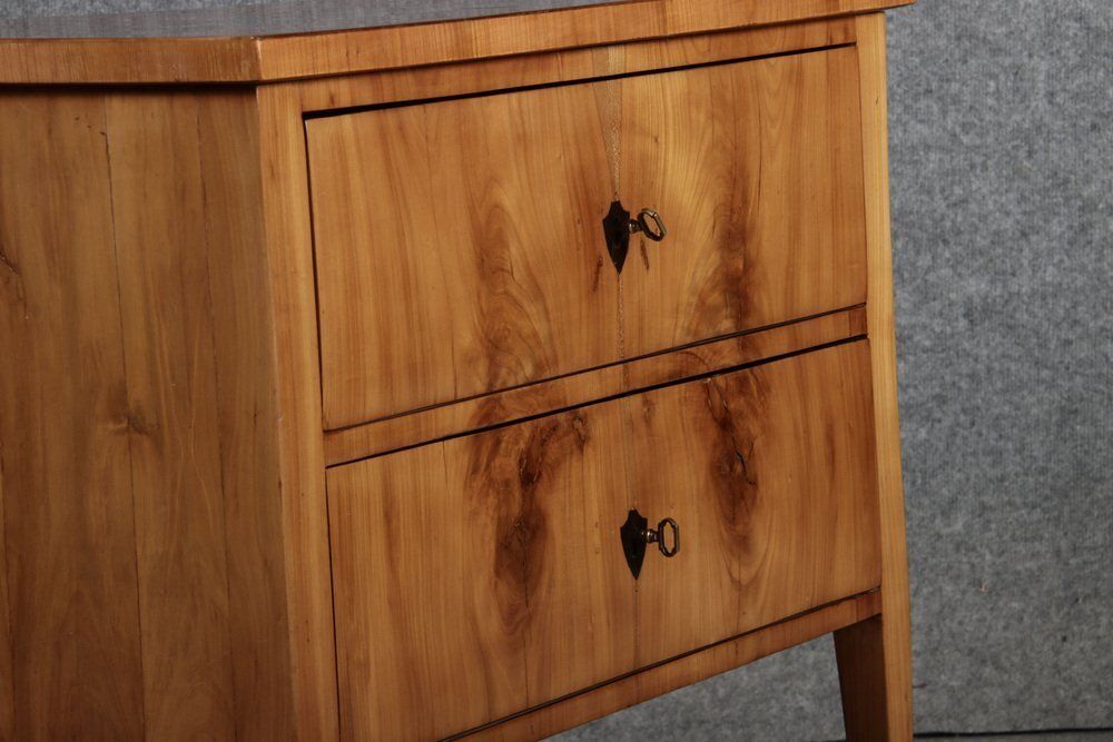 Small Antique Biedermeier Chest Of Drawers In Cherrywood, 1810 photo vinterior