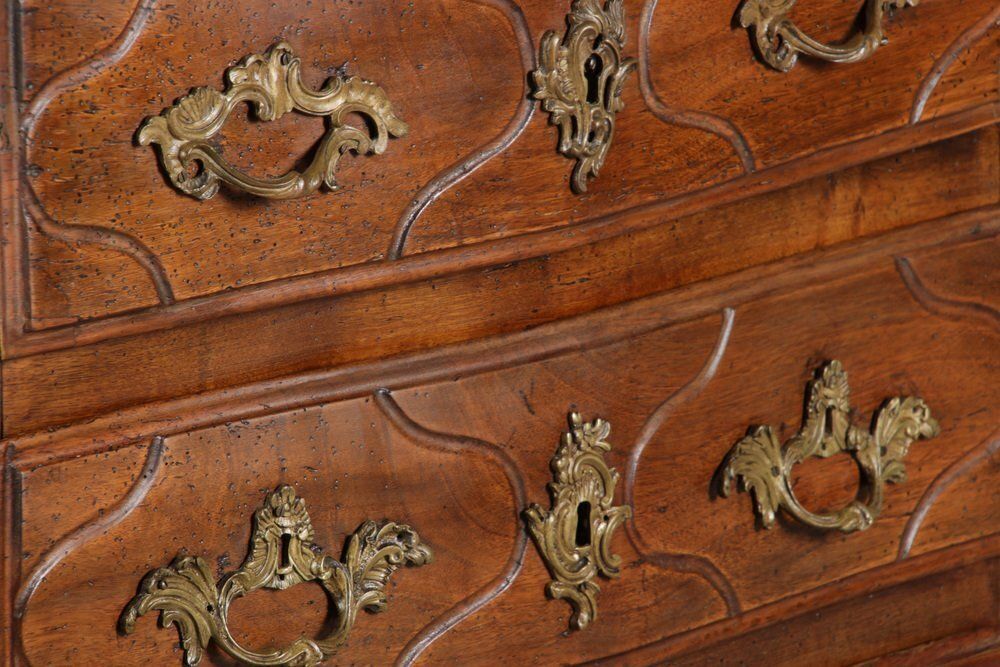 Small Antique Baroque 18th Century Walnut Dresser photo vinterior