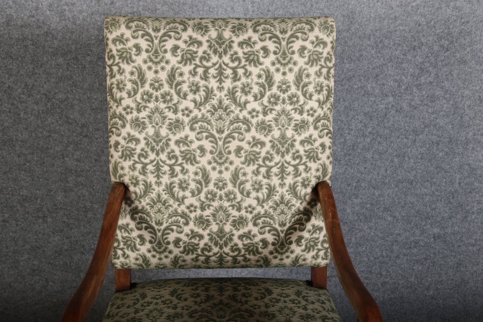 Antique Walnut Armchair, 19th Century photo 752.0
