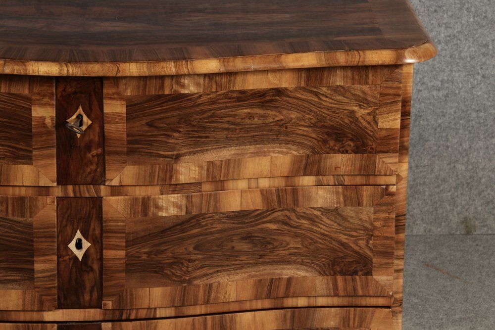 photo furniture Biedermeier Baroque Chest Of Drawers In Walnut Veneer, 1800s