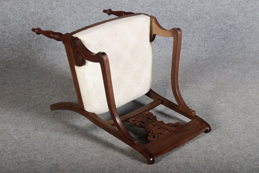 photo furniture Antique English Regency Biedermeier Armchair In Mahogany, 1840