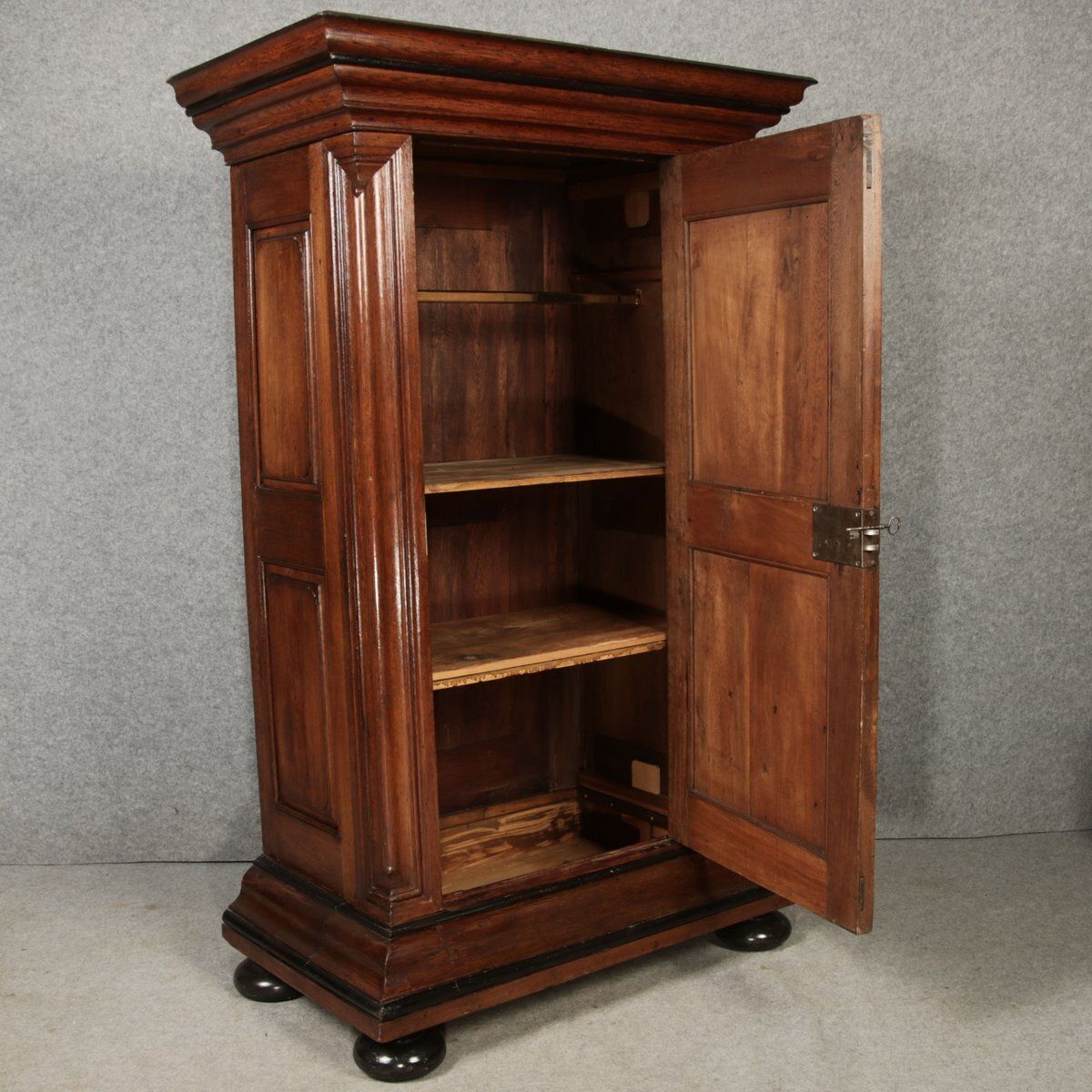 Antique Frankfurt Wave Cabinet In Oak, 1750 photo buy