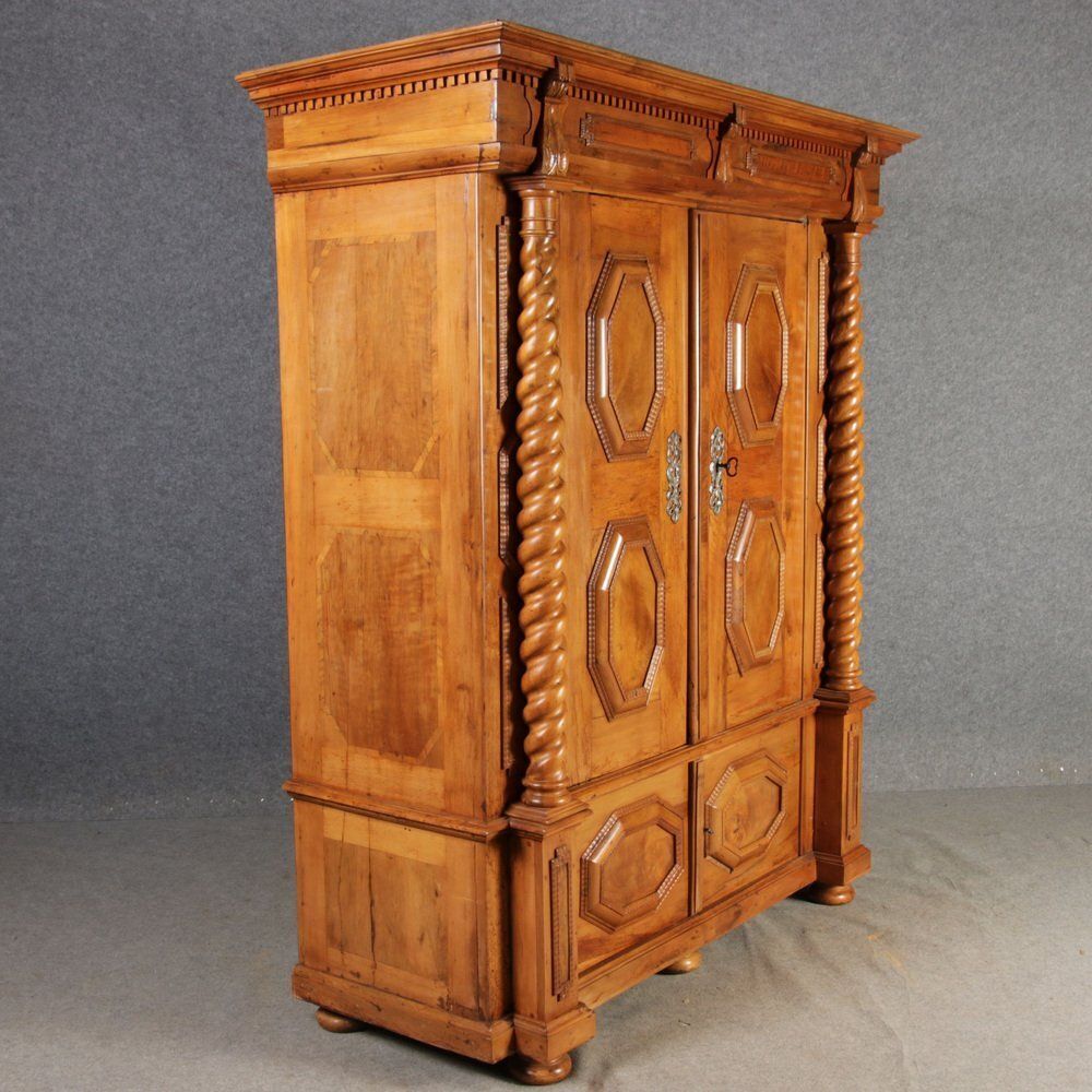 Antique Baroque Cabinet In Walnut With Corkscrew Columns, 1690 photo vintage