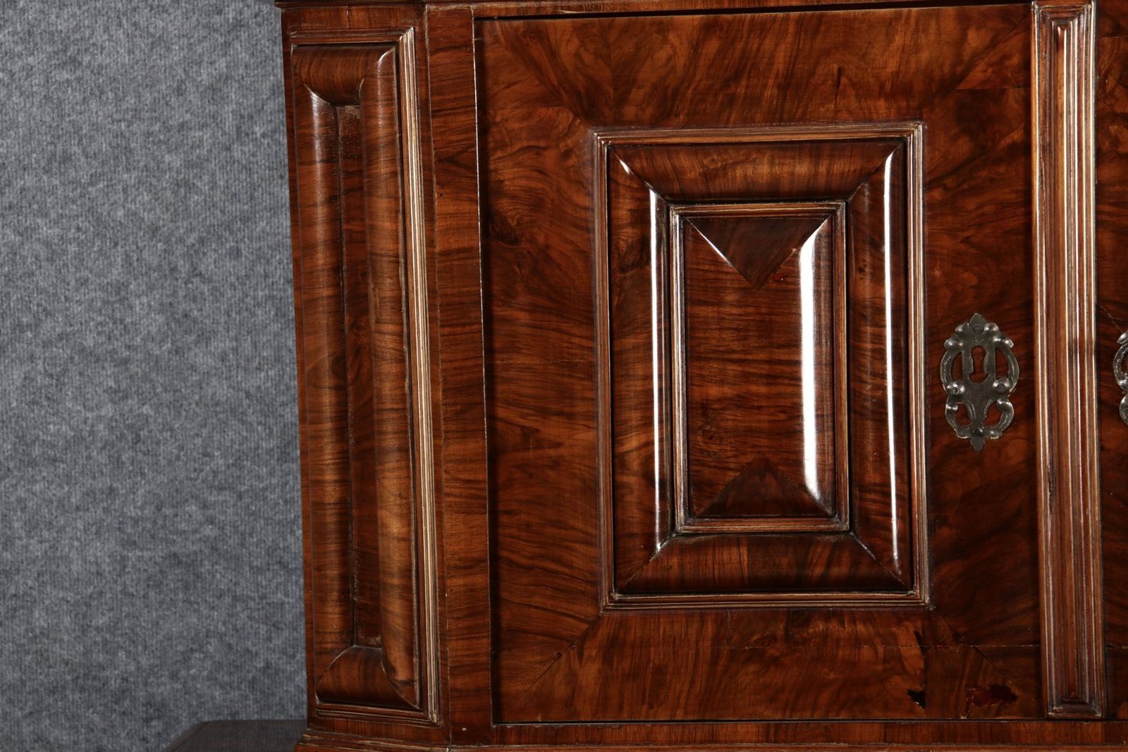 Antique Baroque Wave Top Cabinet In Walnut, 1720 photo vintage