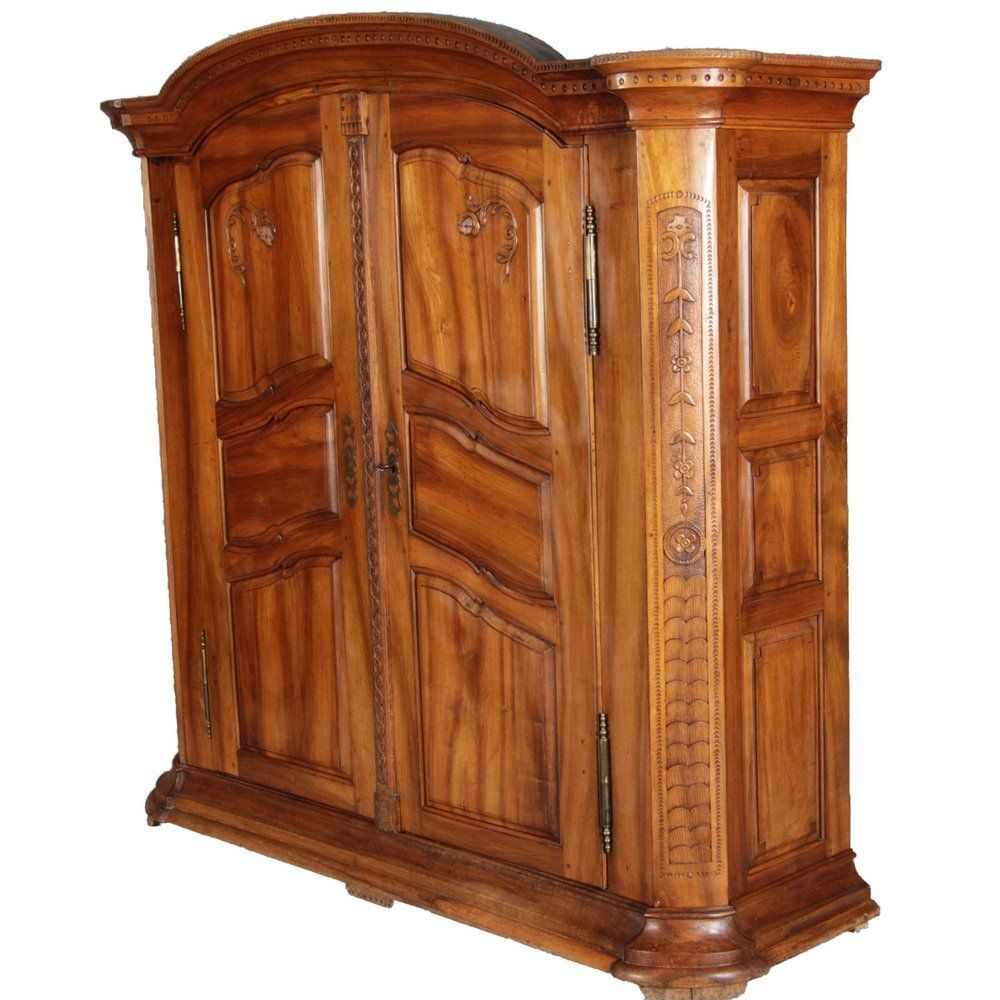 Baroque Cabinet In Walnut With Carvings, 18th Century photo for sale