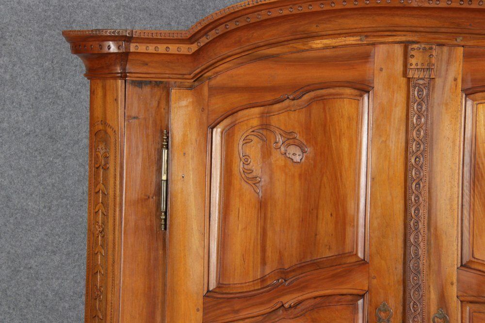 Baroque Cabinet In Walnut With Carvings, 18th Century photo vintage
