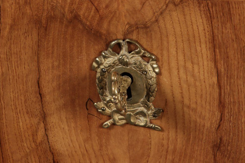 photo vinterior Small Baroque Chest Of Drawers In Ash Veneer, 1780s