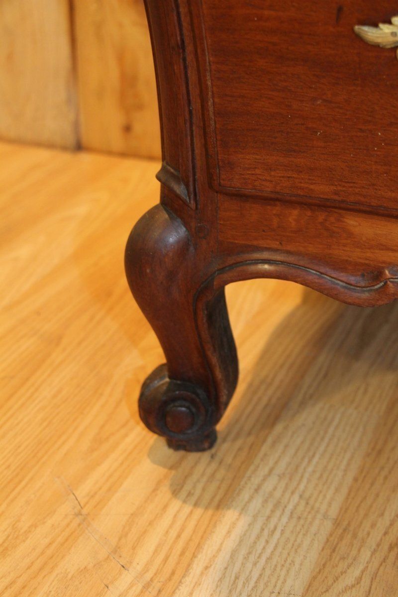 Furniture Regency Chest Of Drawers In Wood photo