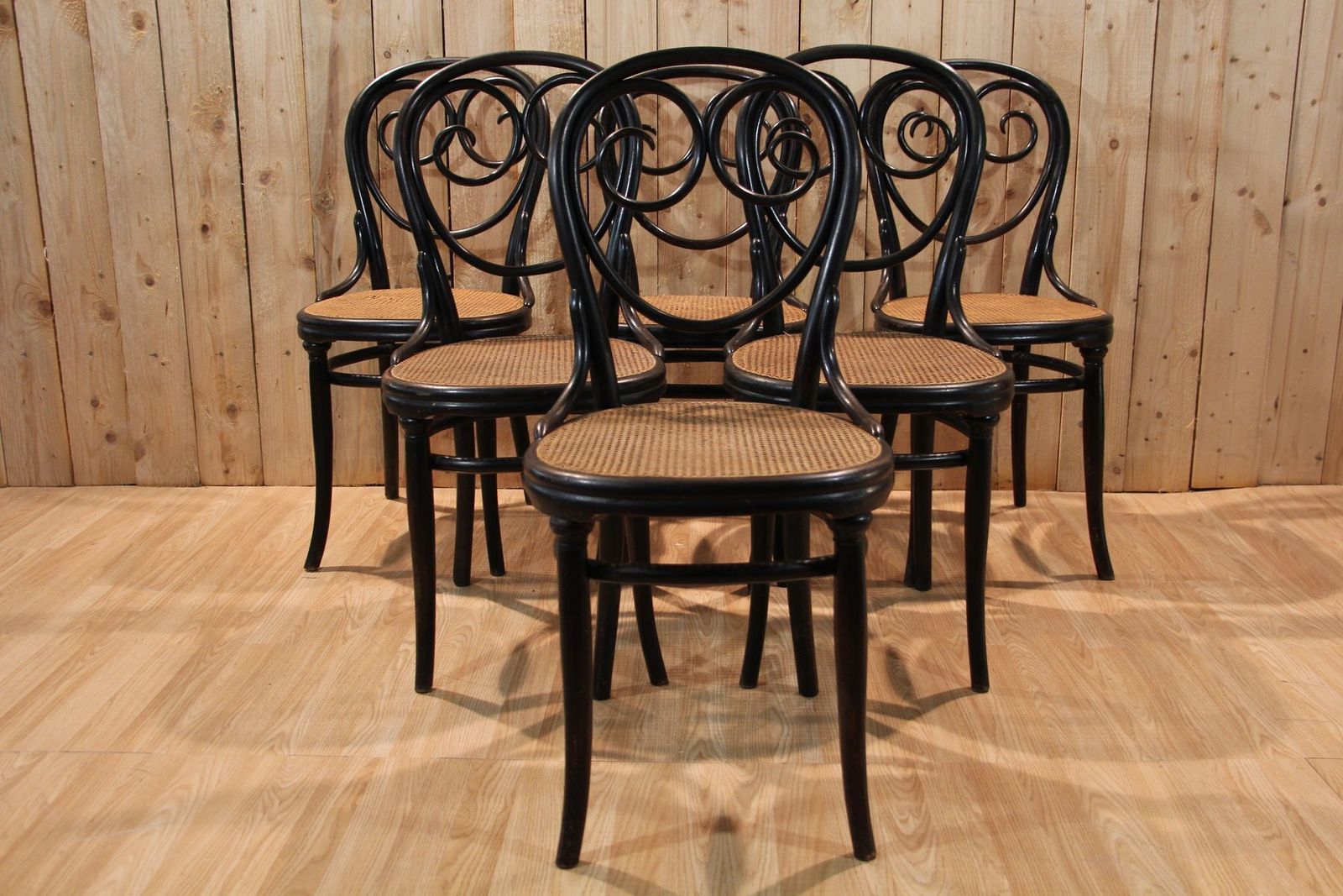 Vintage Chairs By Michael Thonet For Gebrüder Thonet, 1880, Set Of 6 photo furniture