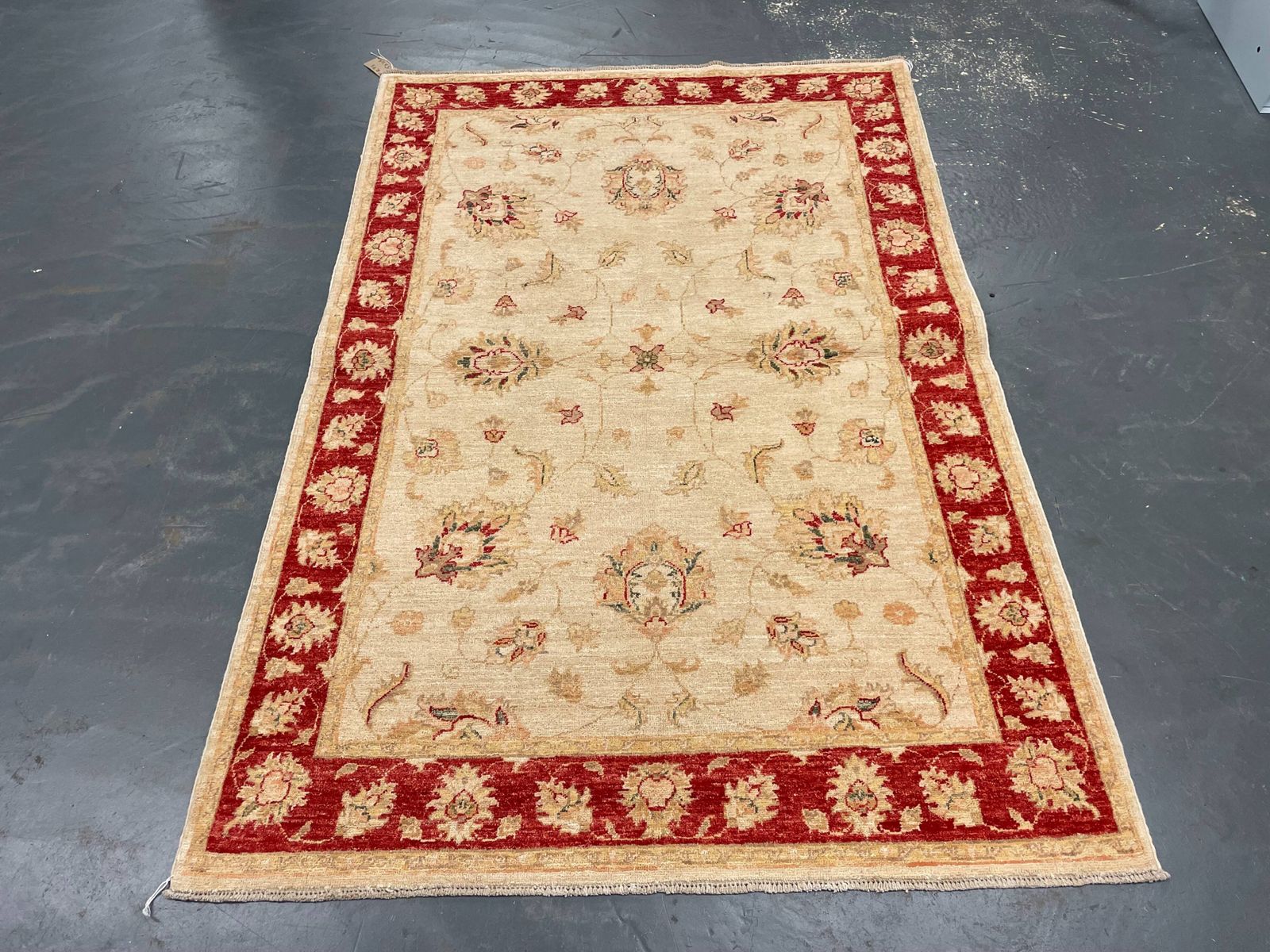 photo for sale Traditional Living Room Rug, Cream Red Floral Oriental Carpet 119x175cm